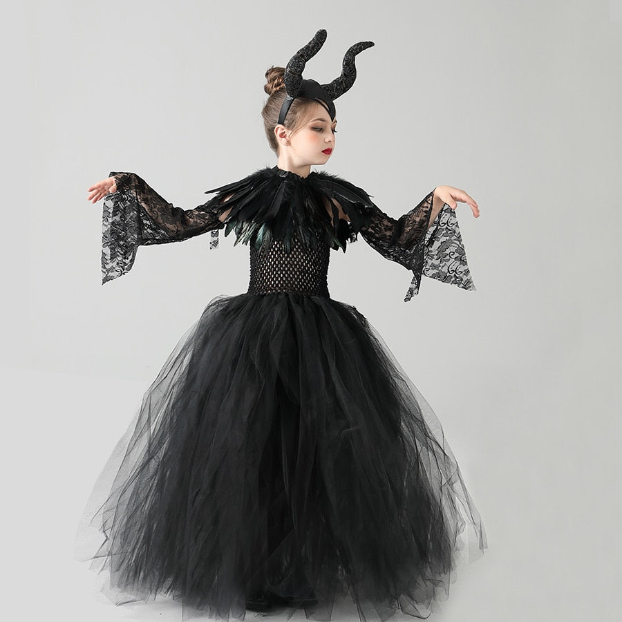 Cape en tulle noir avec étoiles - Déguisement Halloween Cape en tulle noir avec étoiles - Déguisement Halloween